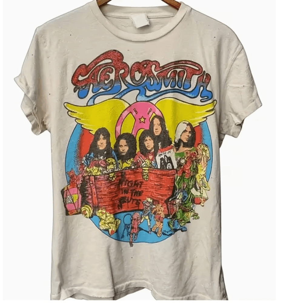 Soon NEW 12/5 Aerosmith T-Shirt